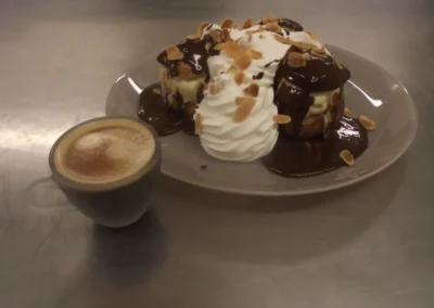 Profiterole.