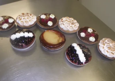 Tartelettes amandine citron myrtille et choco framboise