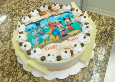 Bavarois choco blanc fraise 10 12 parts avec photo disney