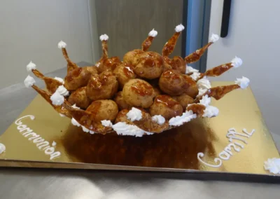Corbeille en nougatine pleine