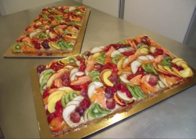 Deux tartes aux fruits frais 20 24 parts