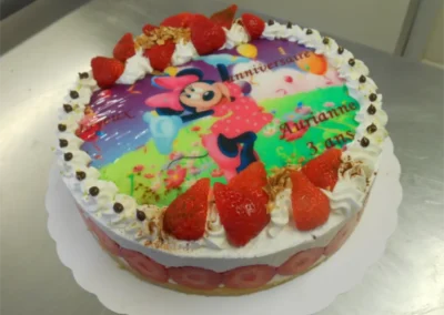 Fraisier 6 8 avec photo minnie