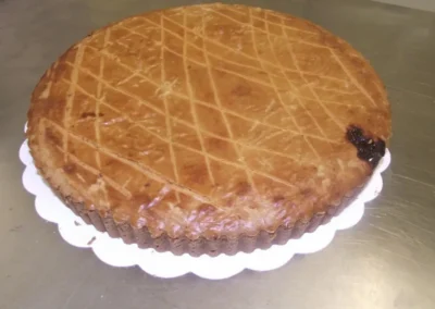 Gâteau basque à la cerise noire 10 12 parts (2)