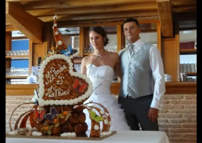 Pièce montée en cône avec papillons