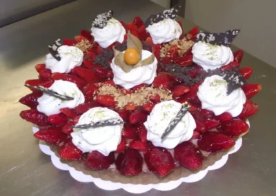Tarte aux fraises 10 12 parts. (2)