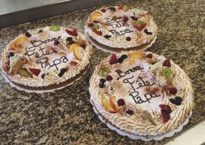 Trois tartes au citron meringuée